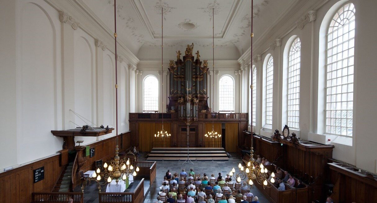Interieur van de Lutherse Kerk in Den Haag